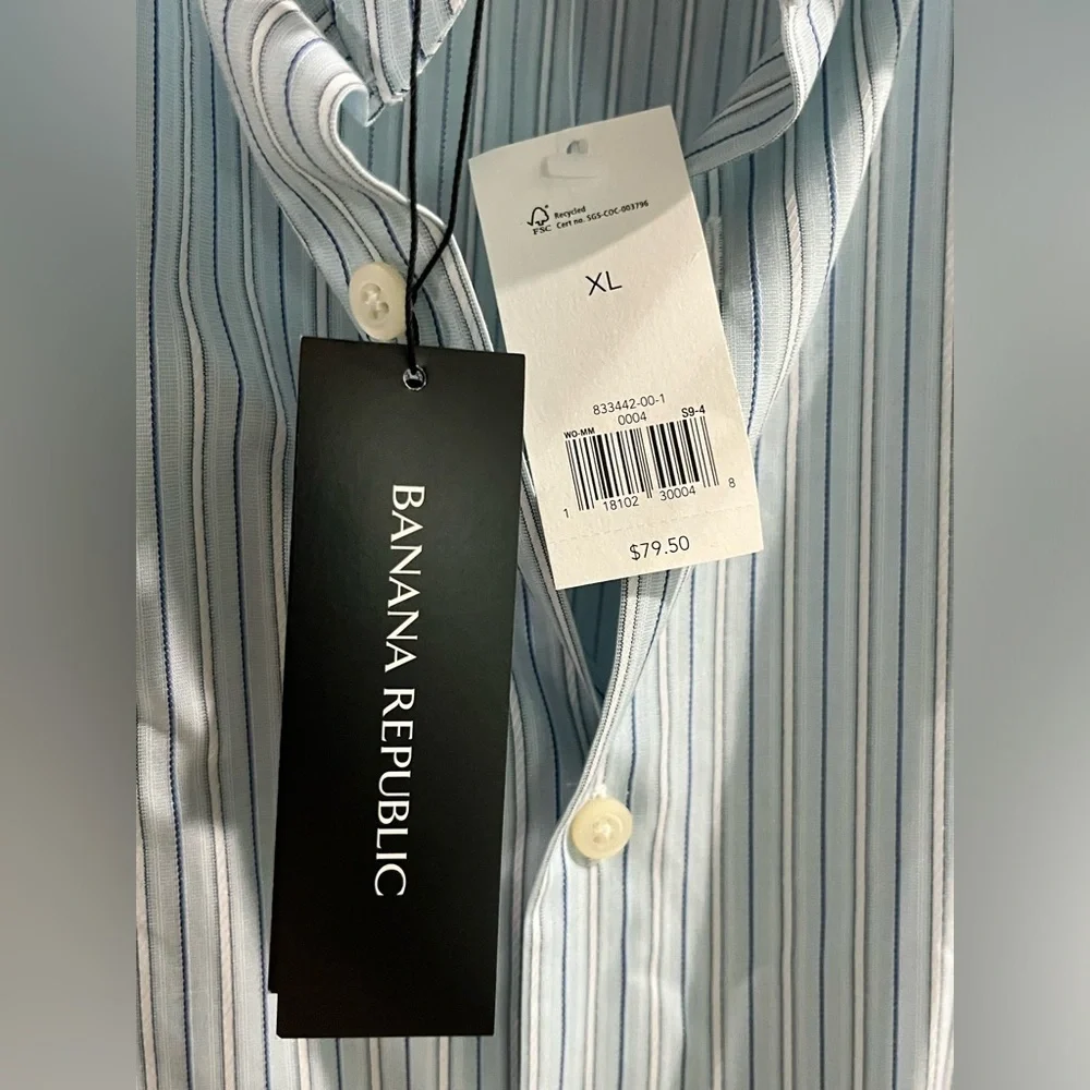 Banana Republic Men's Non Iron Slim Fit Shirt, size XL, new!